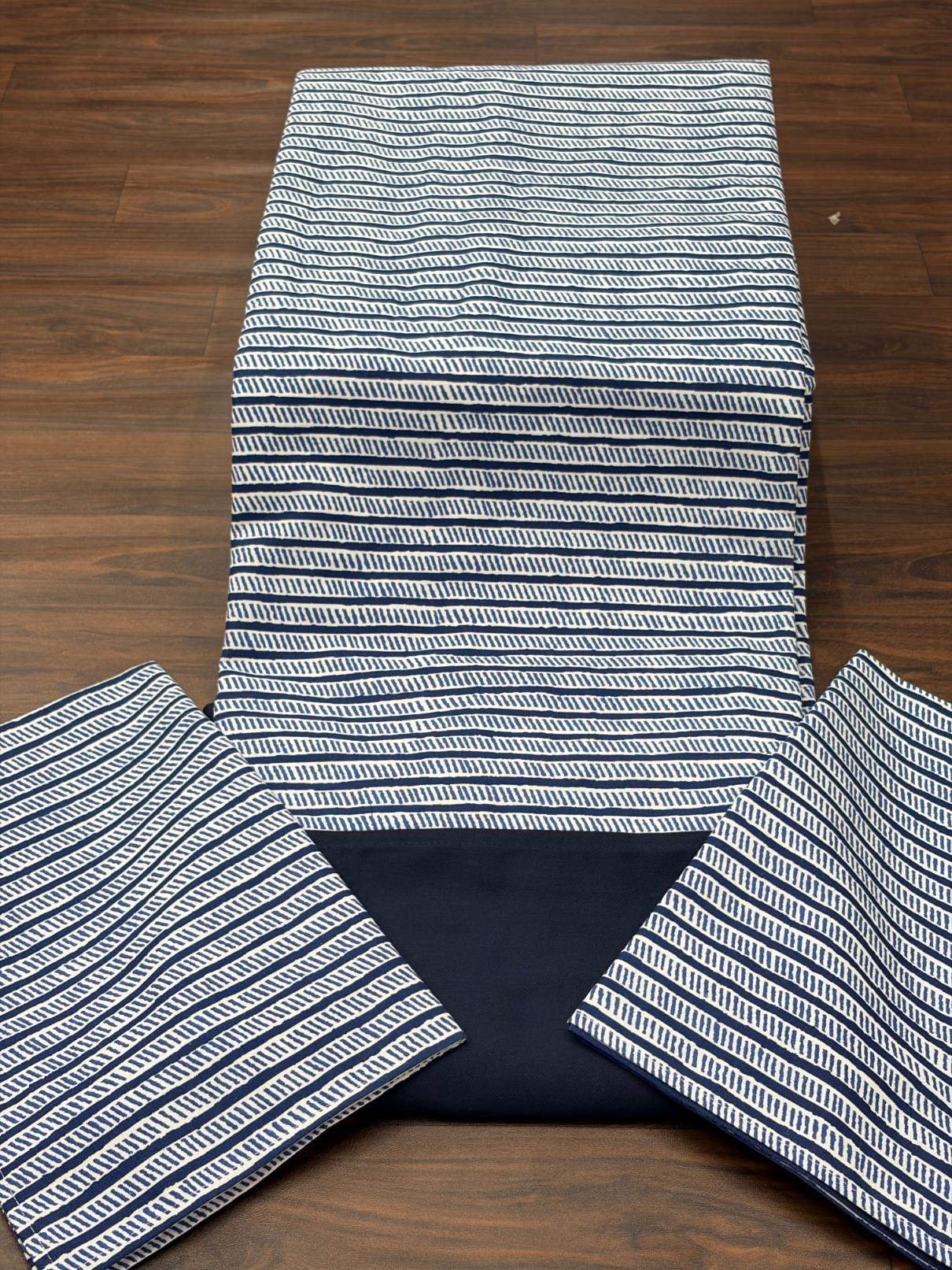 Cotton Border Bedsheet King 100x110 Inch – Royal Mantel