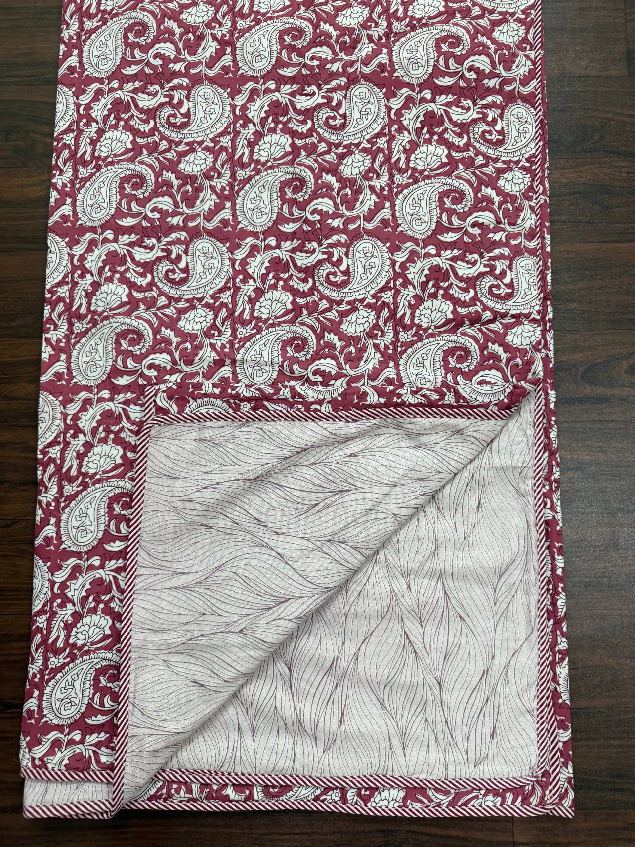 Mulmul cotton Dohar – Royal Mantel